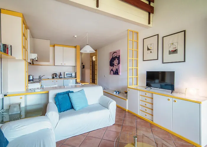 Sunlight Apartment Menaggio