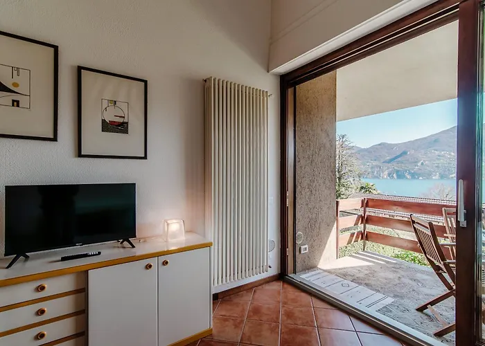 Sunlight Apartment Menaggio